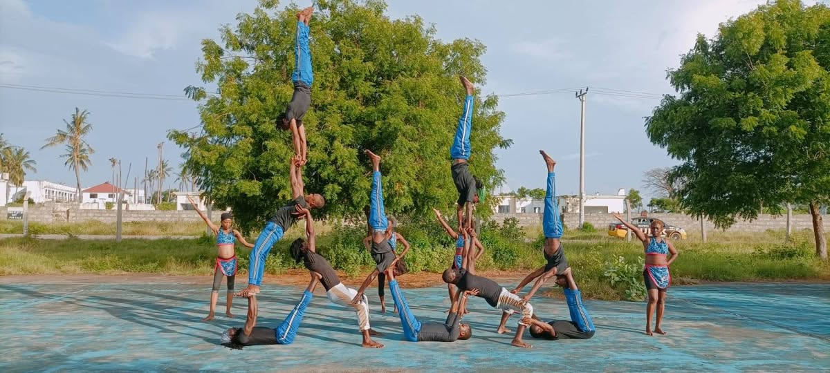 Acrobats by Boss Events & Entertainment KE